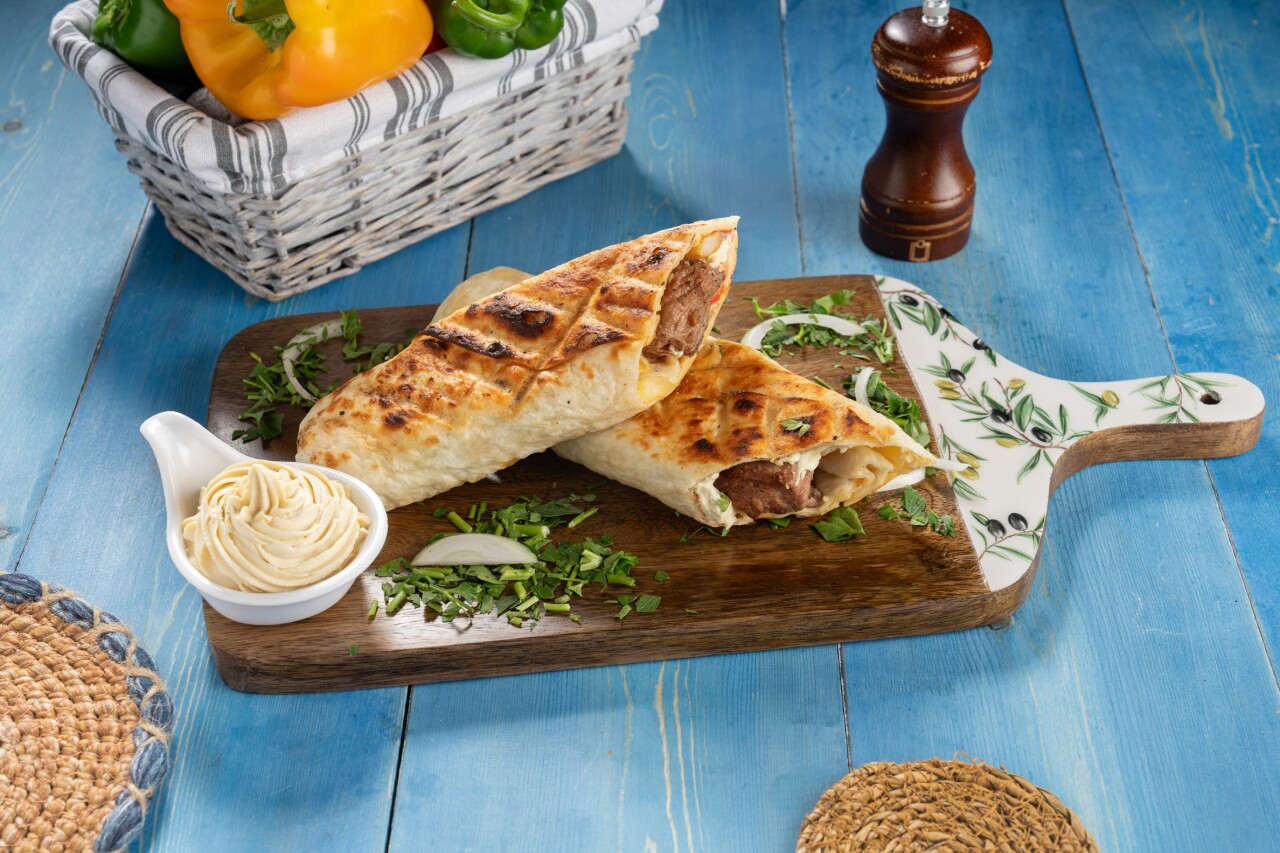 سندويش شقف لحم